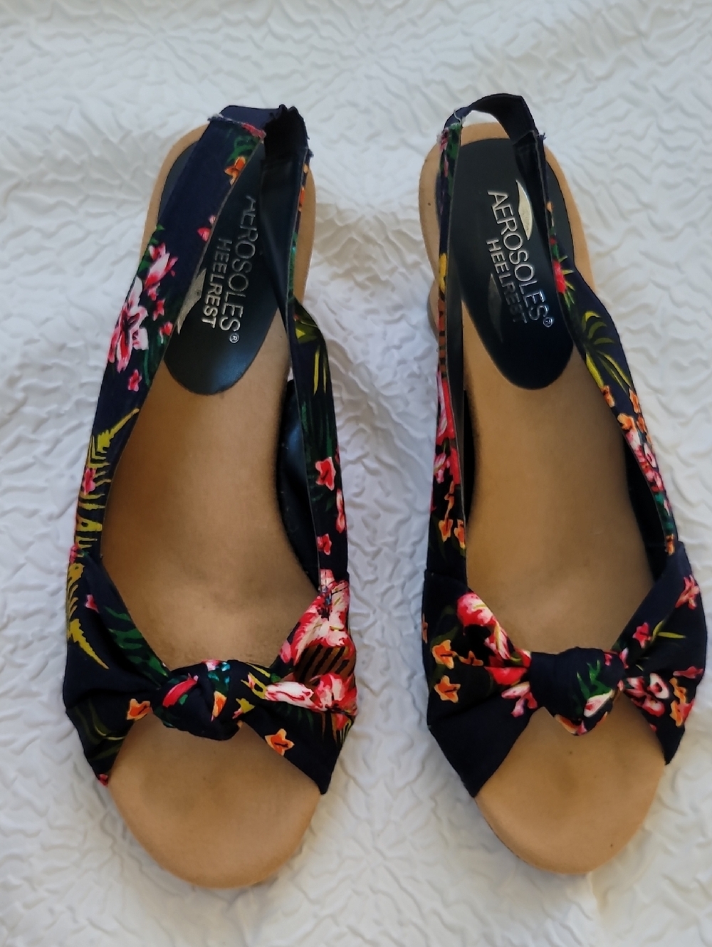 Aerosoles Heelrest Zen Garden Size 9.5W Blue Floral Wedge Slingback